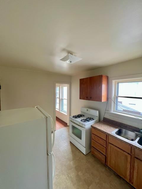 904 W Stephenson St #4 - Photo 4 of 10