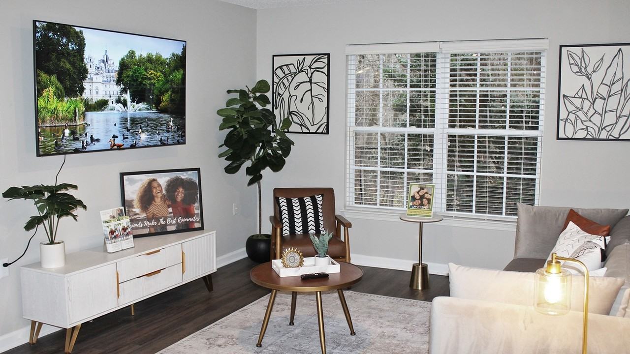 Centennial Village Student Housing Apartments 2311 Crescent Creek Dr