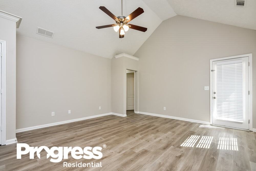 475 Victoria Blvd - Photo 3 of 21