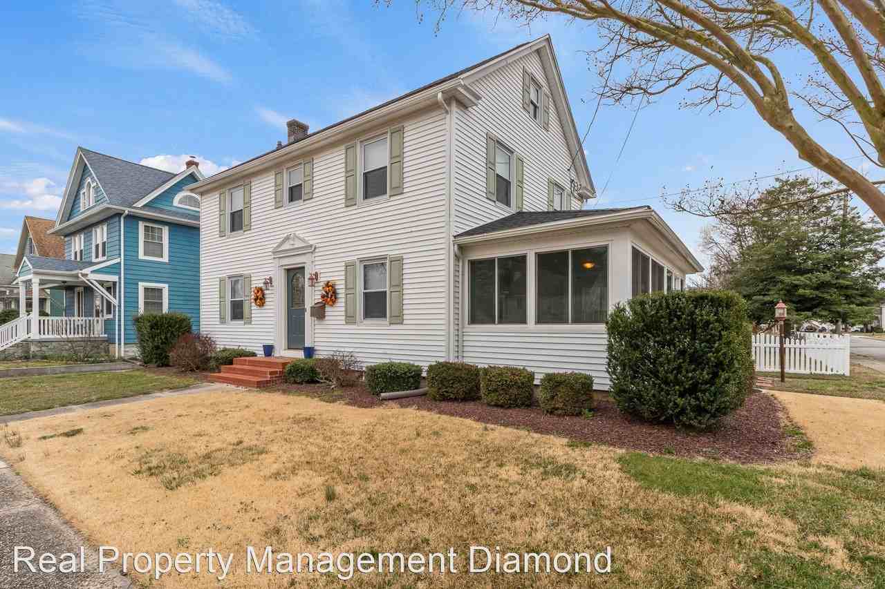 513 S Walnut St - Photo 2 of 35