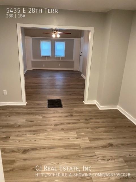 5435 E 28th Ter - Photo 3 of 11