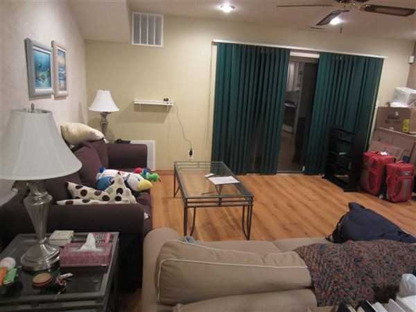 The Hollows - Photo 2 of 8