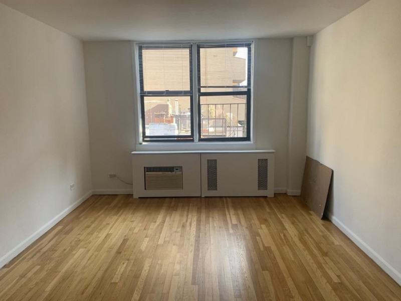 34 Overhill Rd #204 - Photo 2 of 5