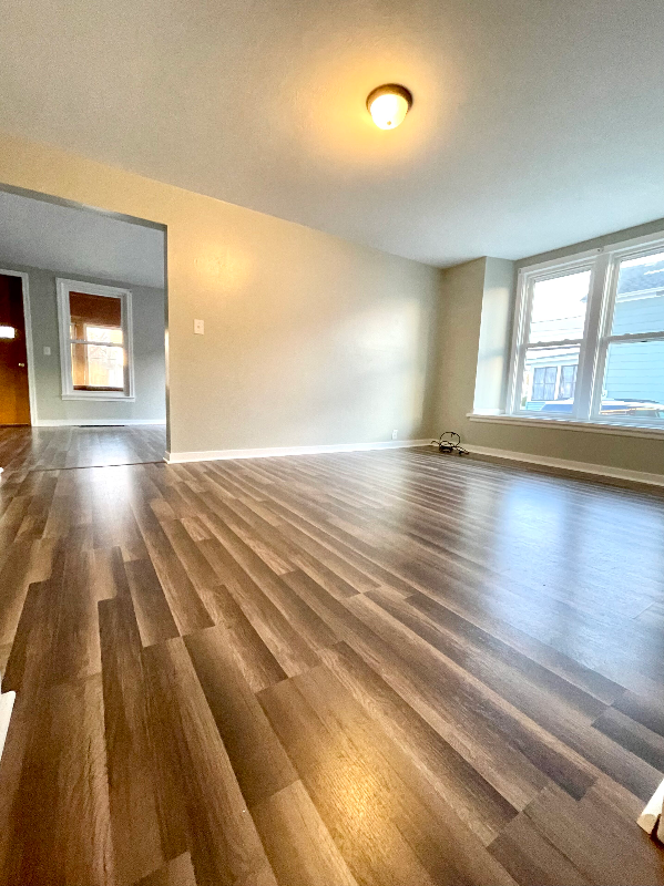 107 Mechanic St #107 - Photo 3 of 12