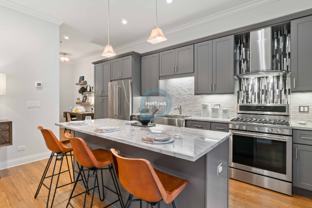 1031 W Monroe St - Photo 1 of 1