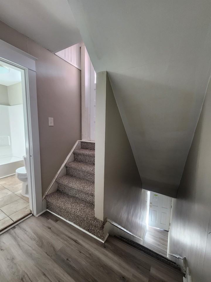 107R W Mill St #107R - Photo 2 of 16