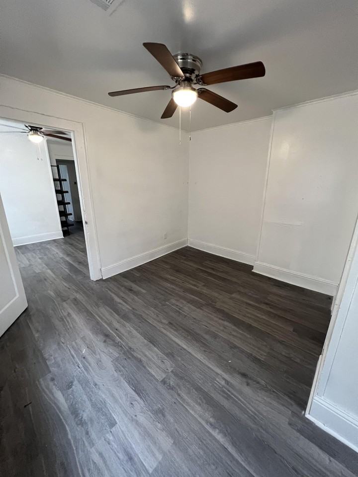 1021 Teche Street - 11021 - 1023 #1 - Photo 2 of 10