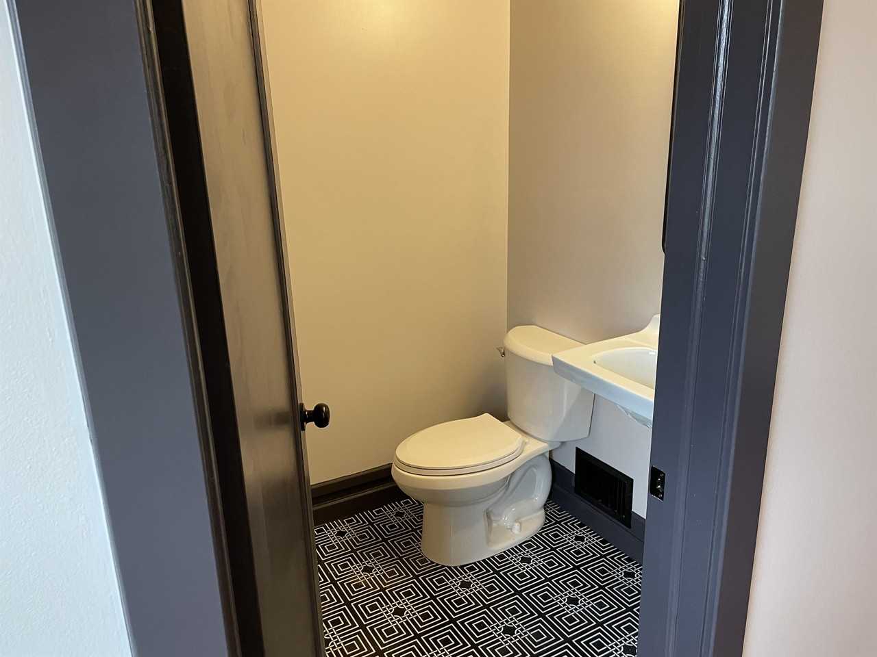 509 Cherry St #2 - Photo 6 of 9