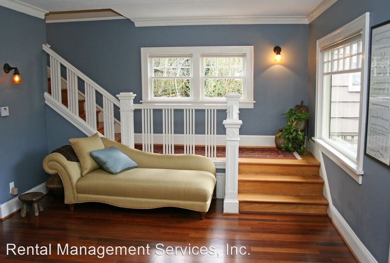 4030 Ne Stanton St - Photo 3 of 29