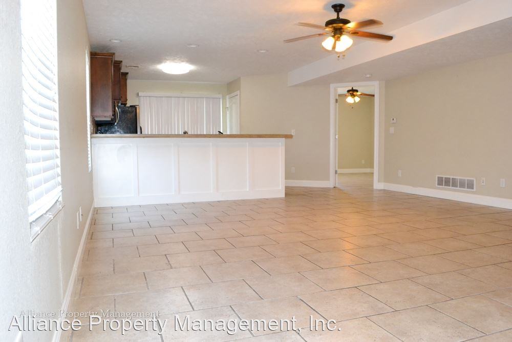 512-514 Stonemont Dr. - Photo 2 of 12