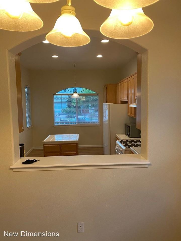 7322 S Florentine Dr - Photo 2 of 14