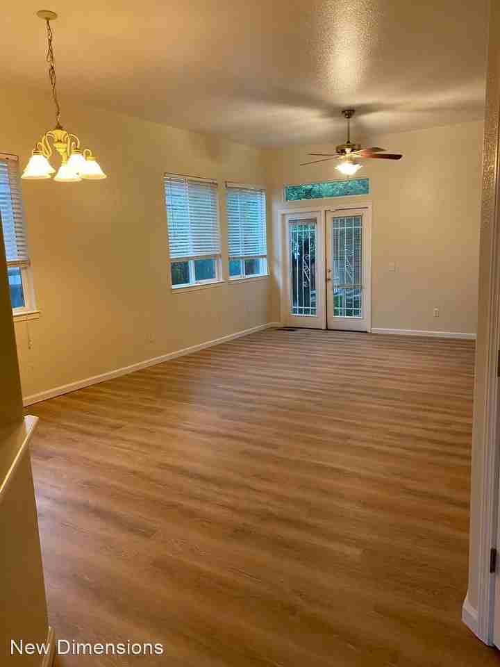 7322 S Florentine Dr - Photo 3 of 14