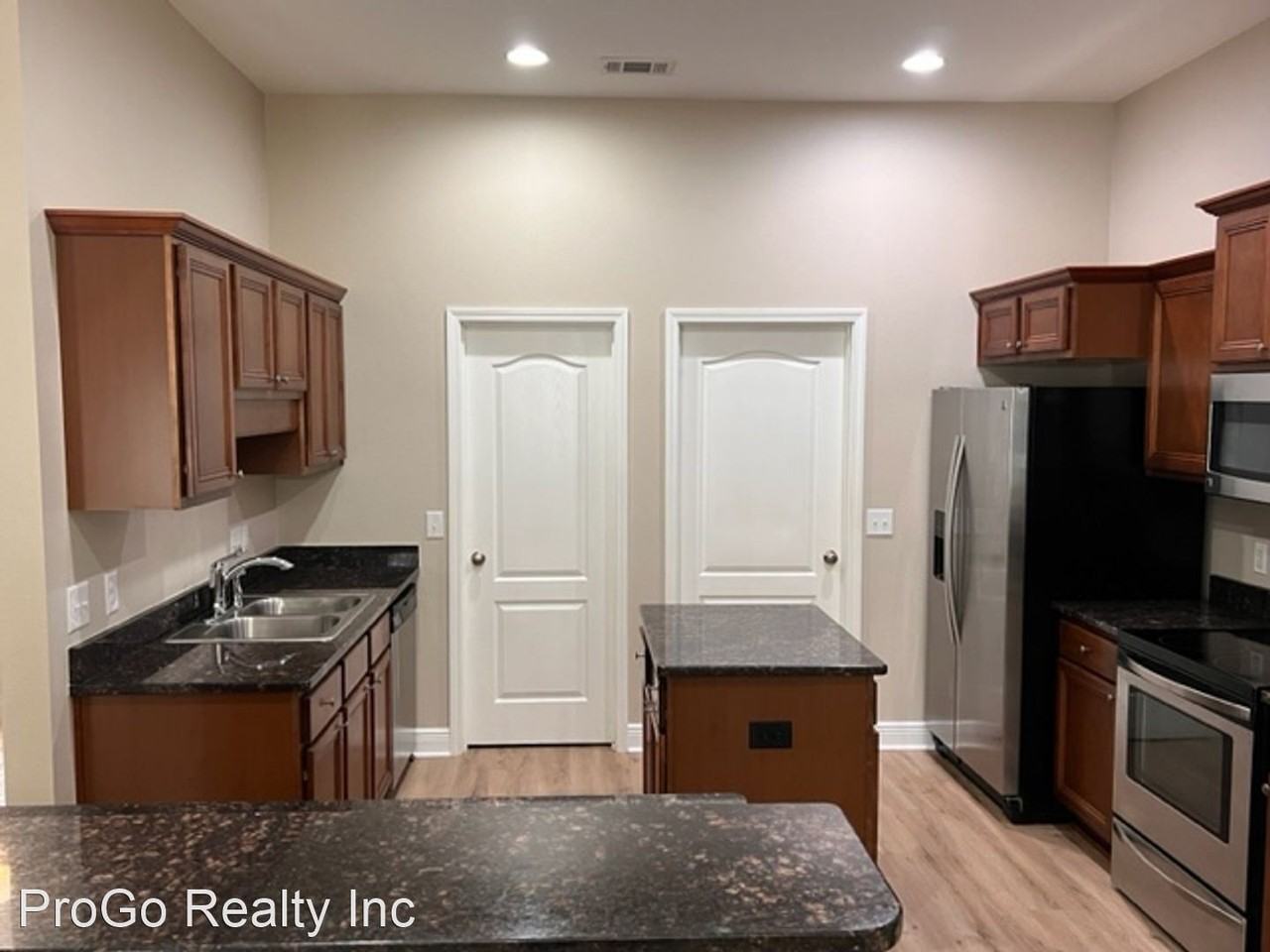 6129 Autumn Pines Cir - Photo 2 of 17