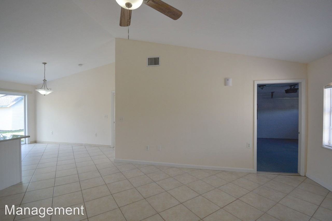 648 Bear Ct - Photo 3 of 25