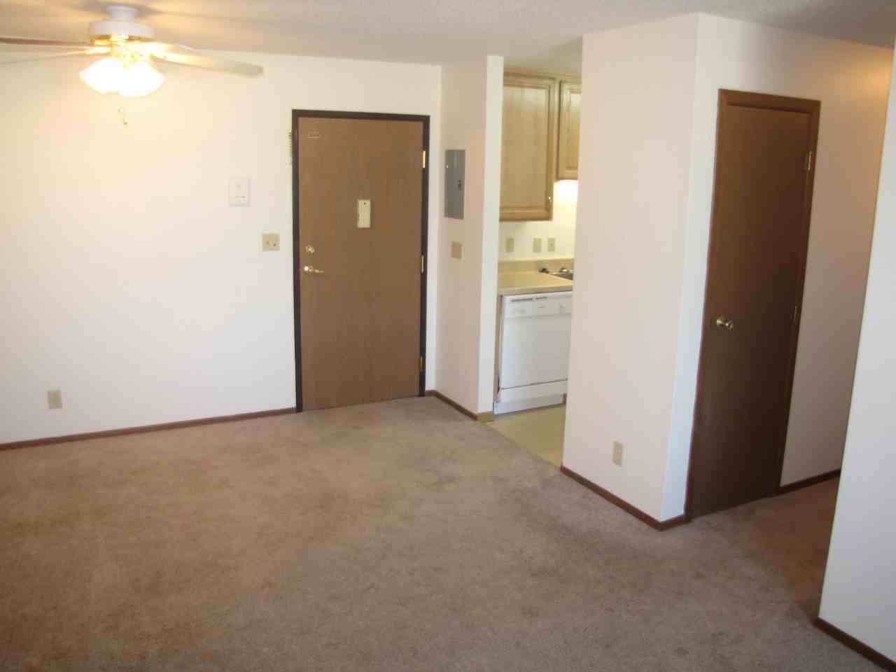 Old West Apartments - Photo 4 of 6