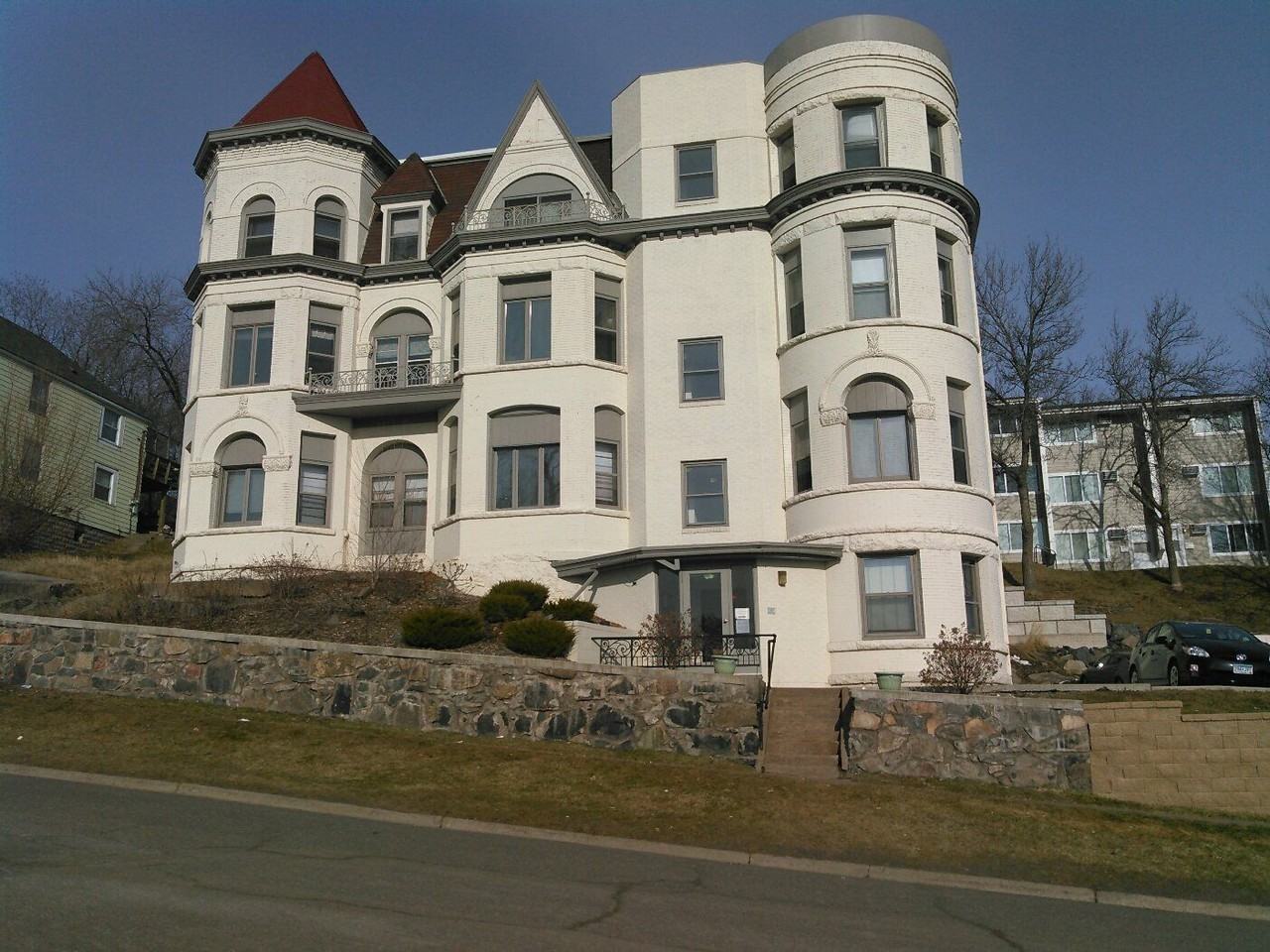 West Hillside Apartments - Photo 7 of 8