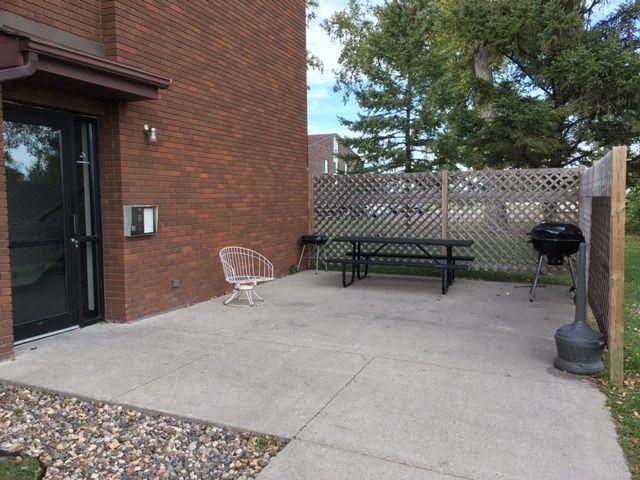 Greentree Square - Photo 5 of 10