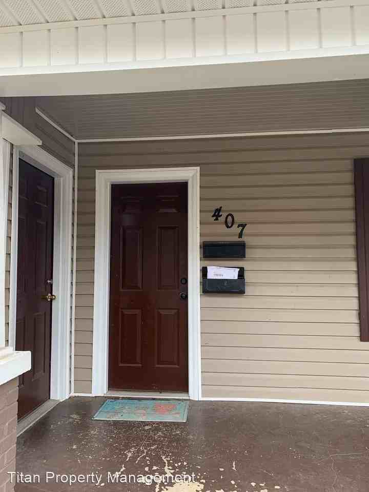 409 W. South St - Photo 2 of 14