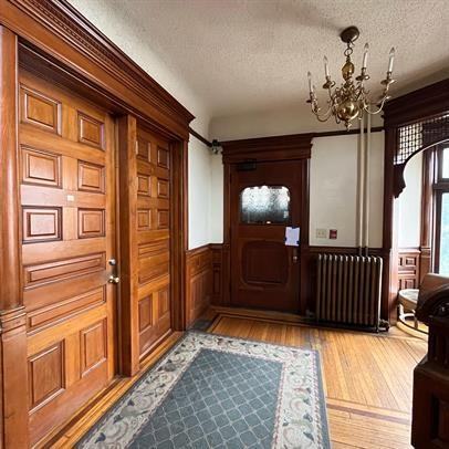 2201 Bryant Avenue South - Photo 2 of 11
