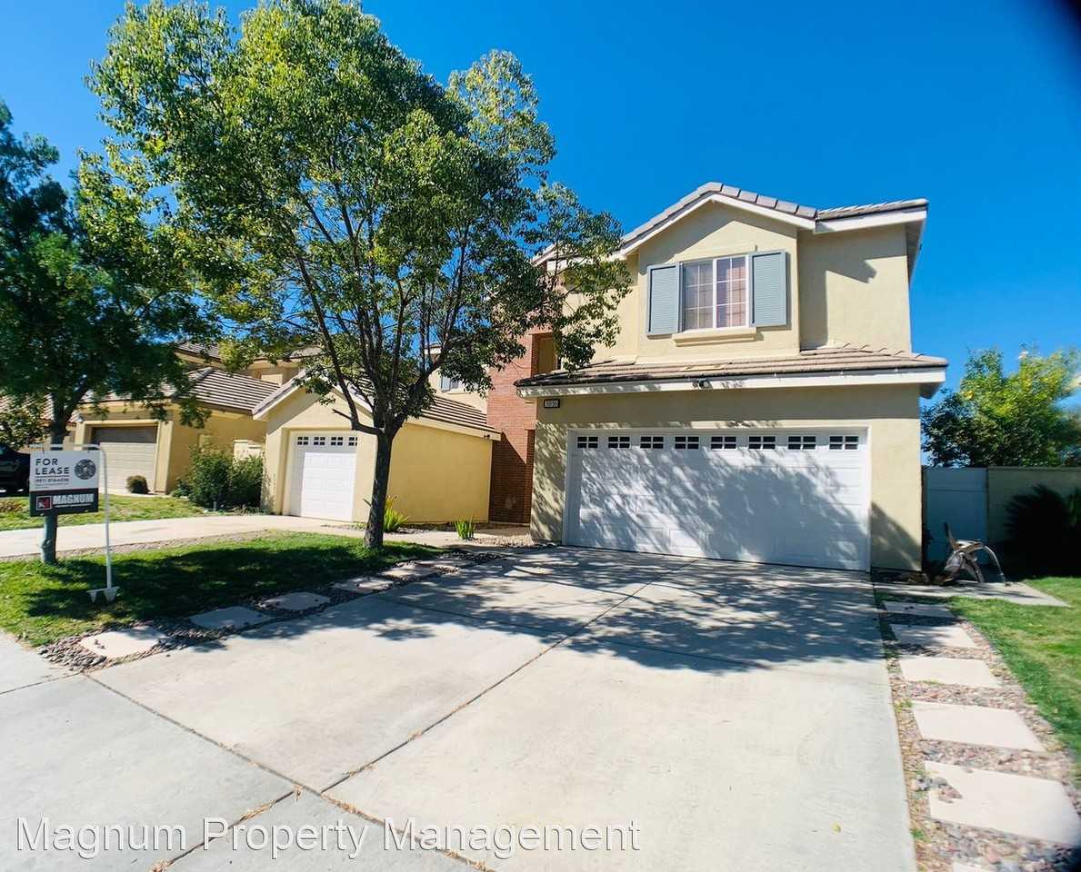 3836 Ash St - Photo 2 of 49