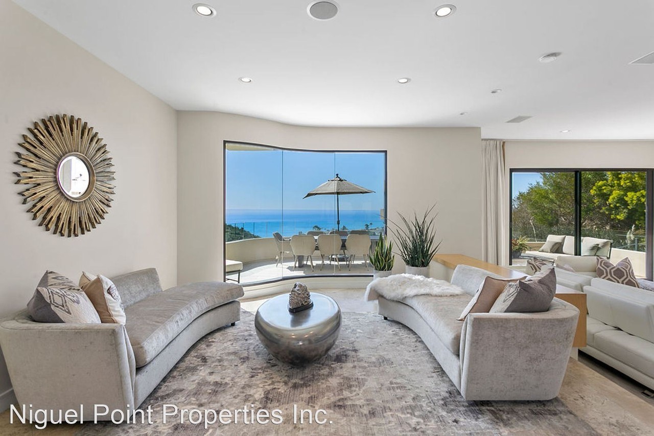 1725 Del Mar Ave - Photo 2 of 50