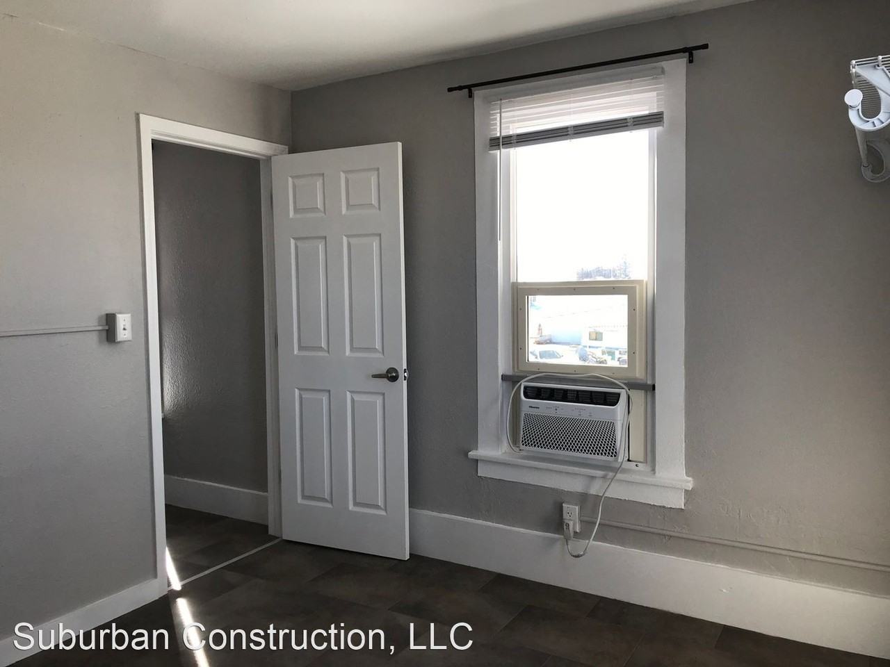 190 Wilson Ave E - Photo 3 of 8