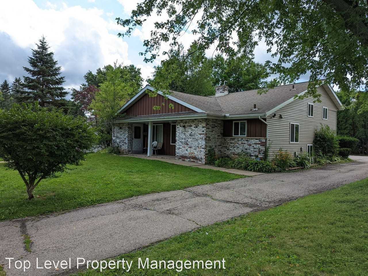 1406 Prairie Rd - Photo 2 of 14