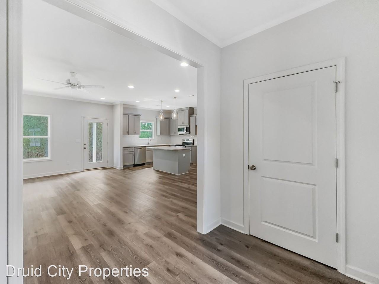 6323 Ebbets Cir - Photo 2 of 23