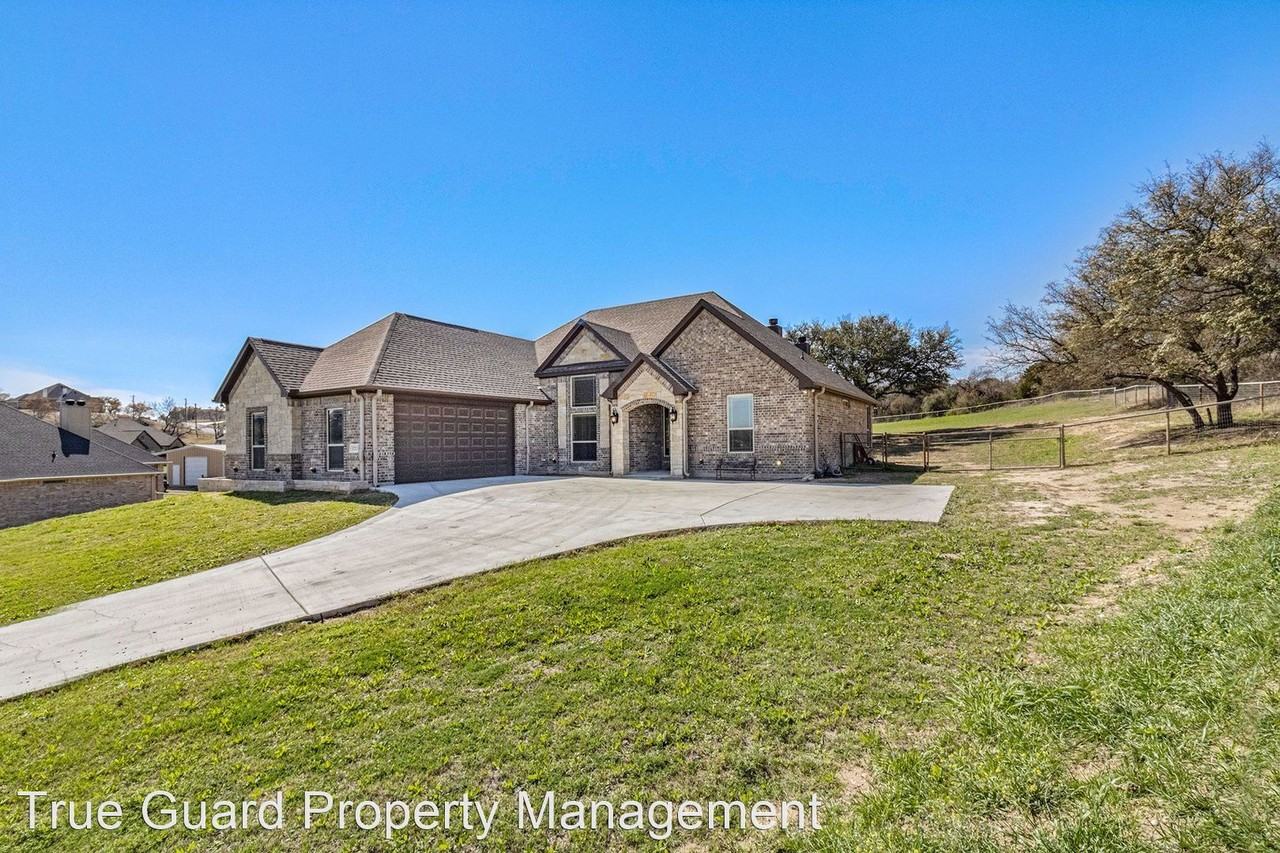 1212 Mary Ellis Dr - Photo 2 of 30
