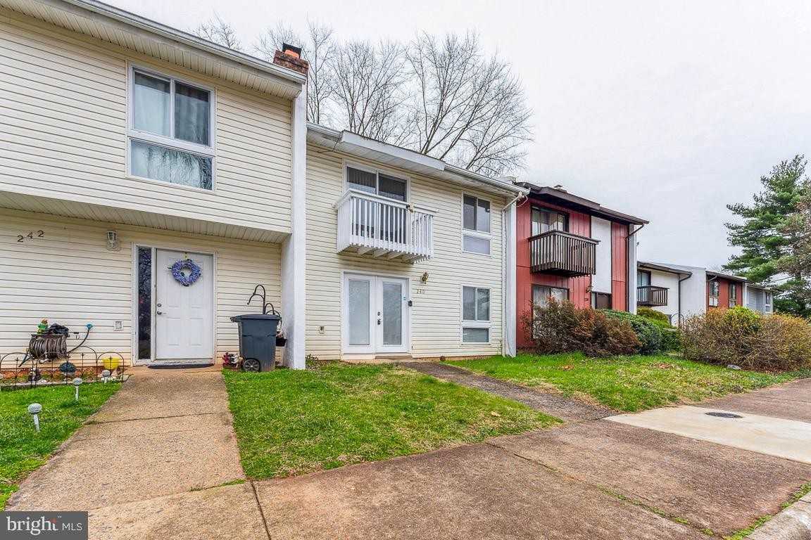 240 N Cottage Rd - Photo 2 of 36