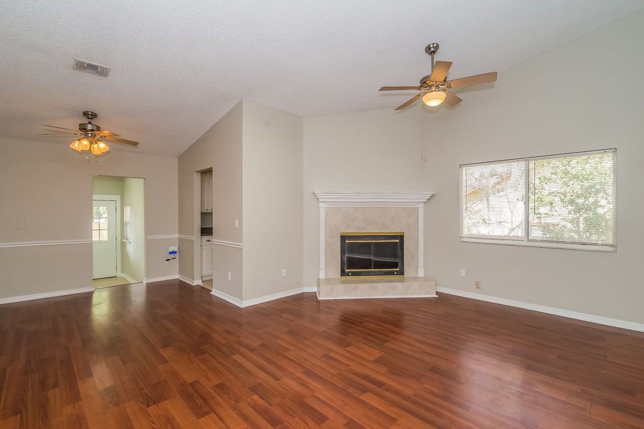 1482 Classic Oak Ct - Photo 3 of 21