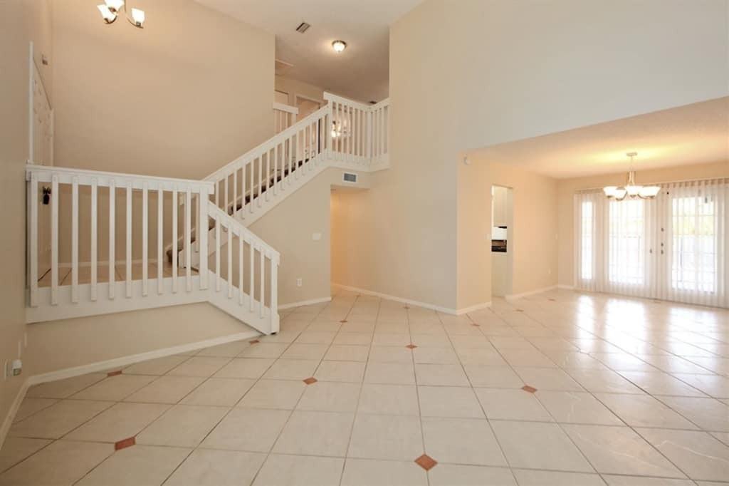 15601 Lance Point Pl - Photo 2 of 20