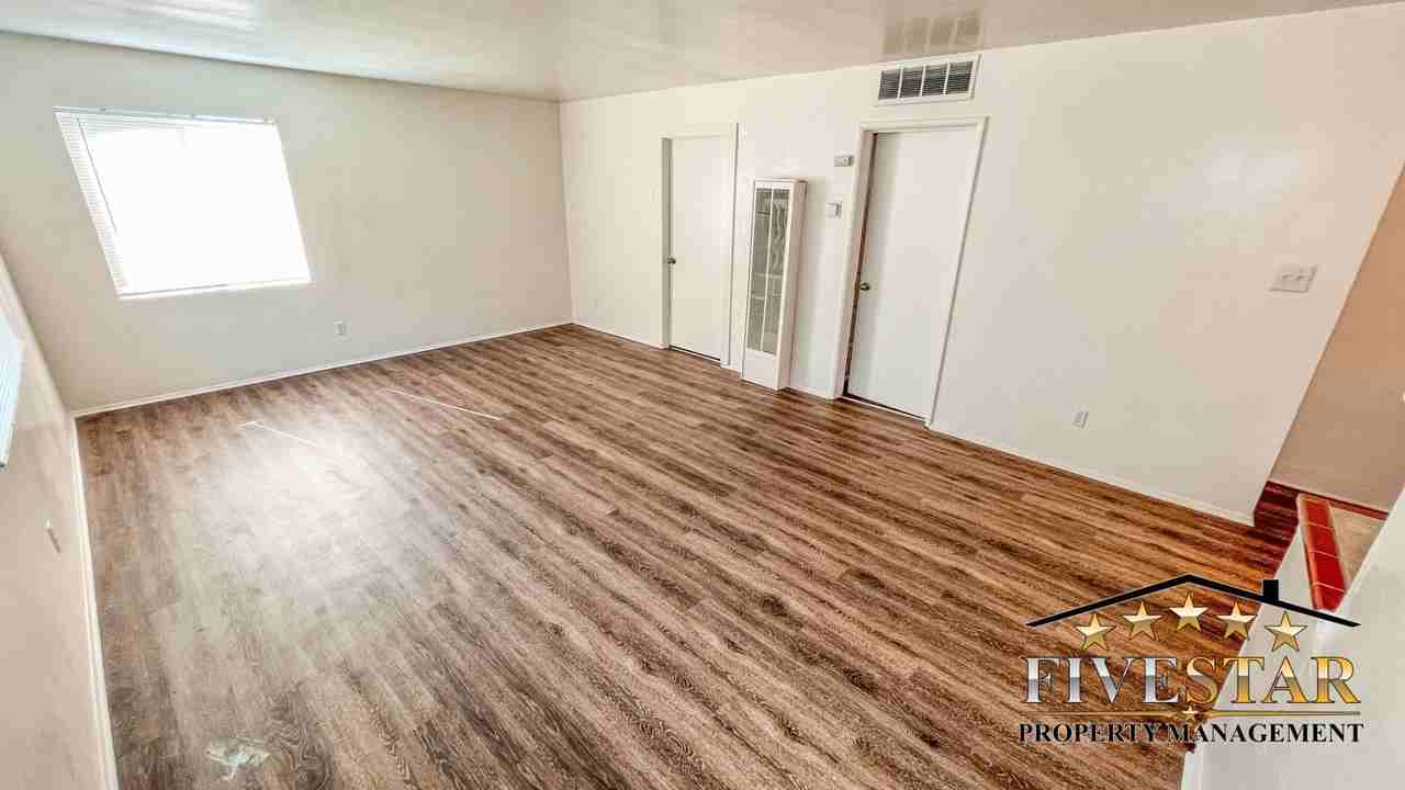 2029 Mccray St #3 - Photo 3 of 17