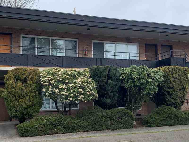 5656 Fauntleroy Way Southwest - Photo 3 of 14