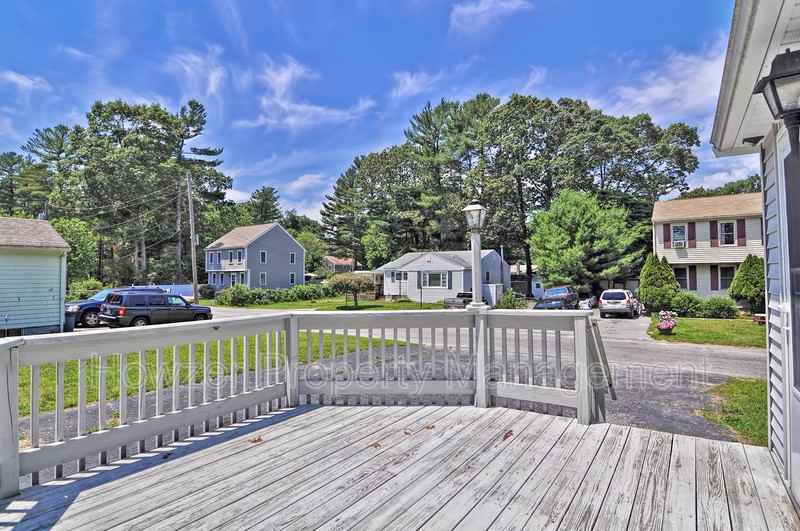 20 Doris Rd - Photo 2 of 41