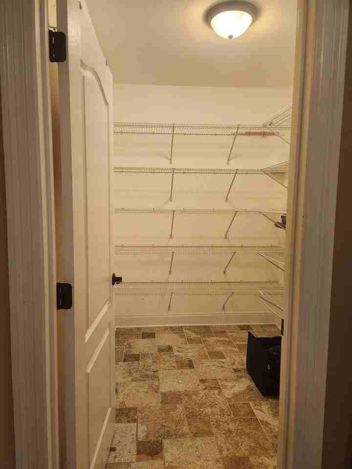 323 Parkway Pl Sw - Photo 7 of 30