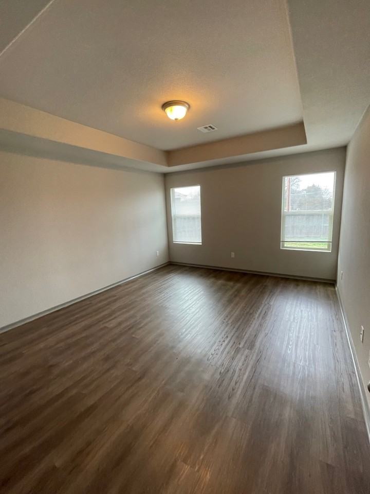 11084 N 114th East Ave - Photo 6 of 17