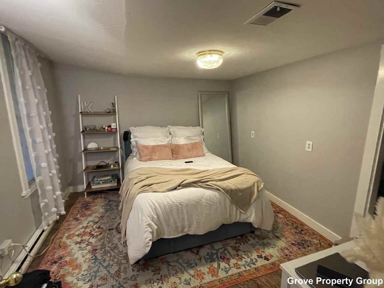 183 H St #1 - Photo 4 of 8