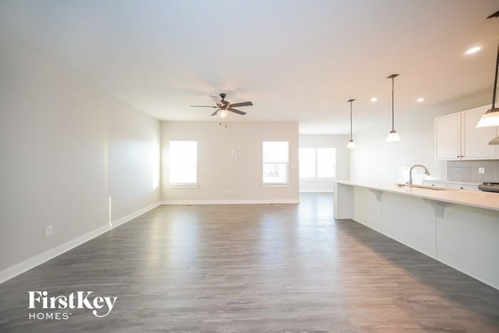 2127 S Noelting Way - Photo 2 of 15