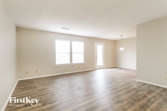 2538 Redland Ln - Photo 2 of 15