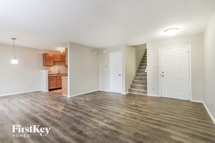 2538 Redland Ln - Photo 3 of 15