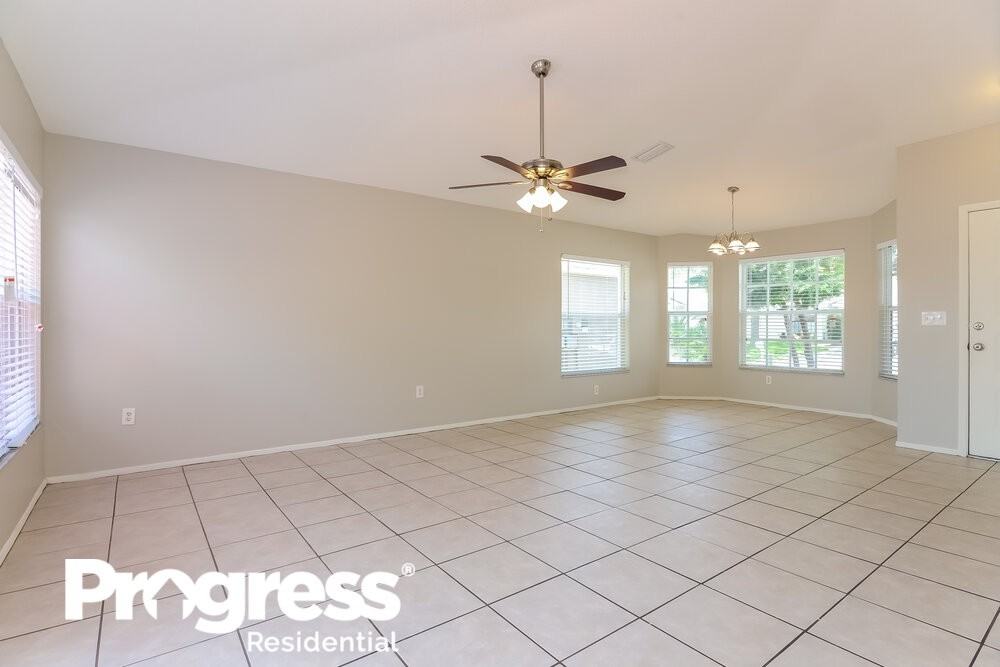 1310 Franford Dr - Photo 2 of 14