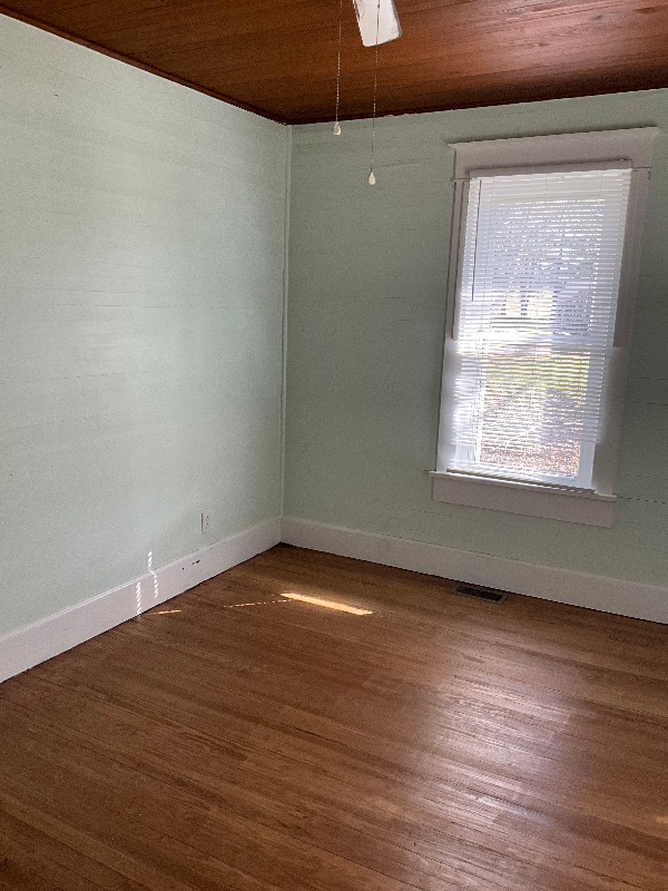 3955 Hopewell Rd - Photo 3 of 6