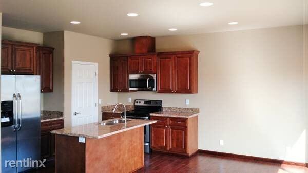 13718 Kristina St - Photo 3 of 15