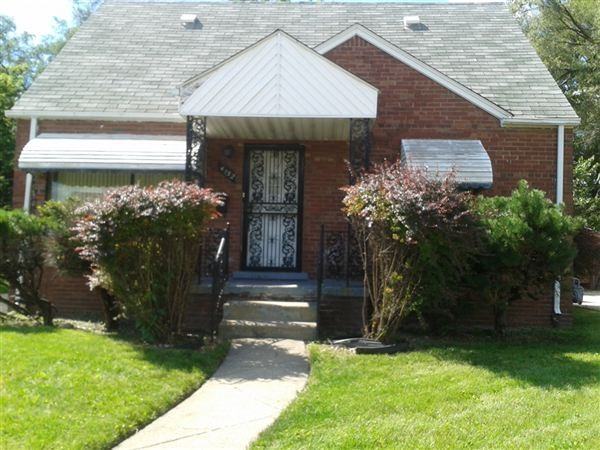 4152 19th St - Photo 3 of 3