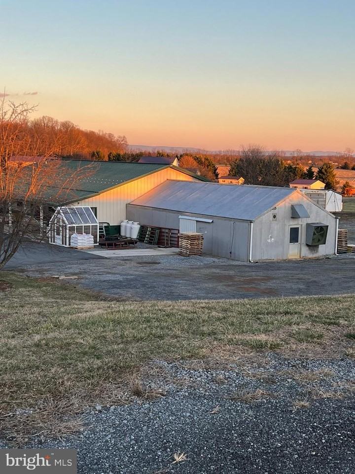 12239 Ashton Rd - Photo 3 of 4