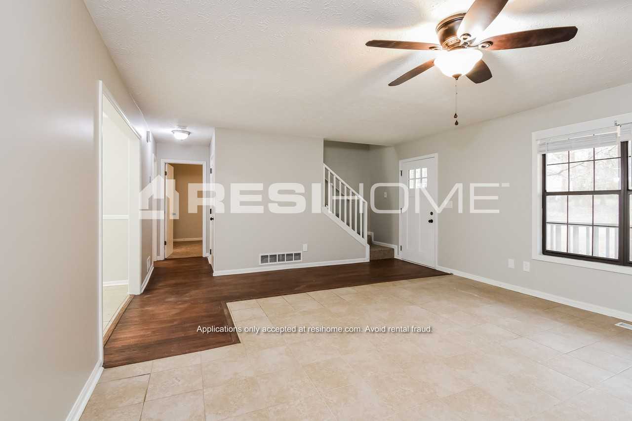 6060 Sutton Pl - Photo 3 of 21