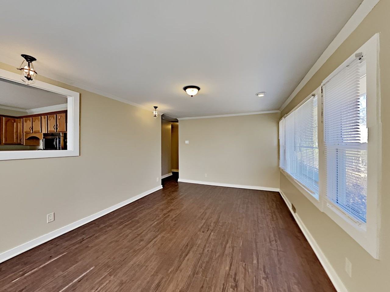 314 Hartford Ave - Photo 3 of 16