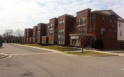 Brownstone Condo - Photo 3 of 4