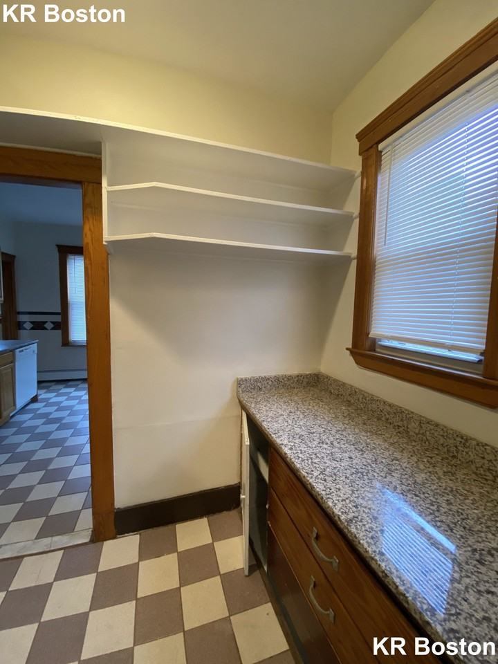 Glenville Ave. & Commonwealth Ave #B - Photo 7 of 18